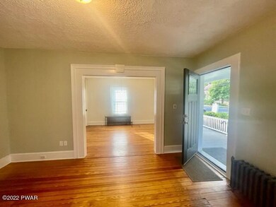 106 W High St, Milford, PA 18337 - photo 7