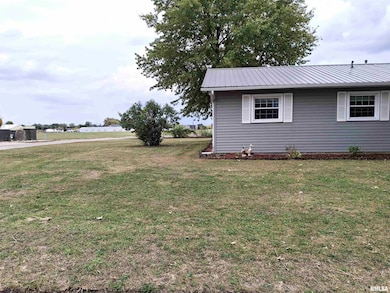 717 S 6th Ave, Canton, IL 61520 - photo 5