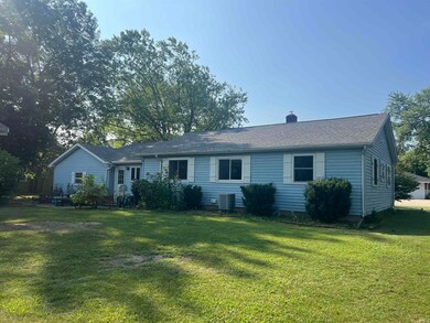 110 Clark St, Walkerton, IN 46574 - photo 5