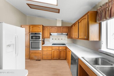 6_2148 avenida redondo-6