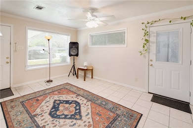 1211 Spring Loop unit A, College Station, TX 77840 - photo 3