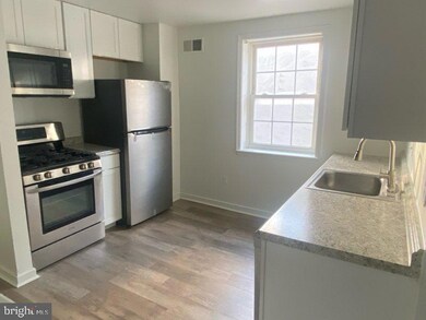 1023 Hollins St unit 2, Baltimore, MD 21223 - photo 5