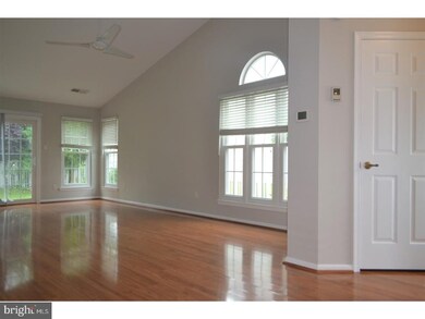 306 Woods Edge Dr, Langhorne, PA 19047 - photo 4