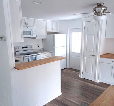 343 Avocado St unit 85, Bradenton, FL 34207 - photo 6