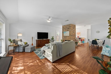 3807 Flintrock Ln, Sugar Land, TX 77479 - photo 6