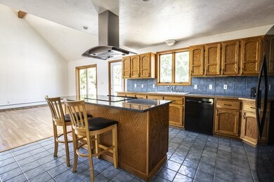 138 Forest Ave, Hudson, MA 01749 - photo 7