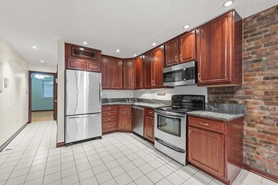 8 Wiget St unit 1, Boston, MA 02113 - photo 6