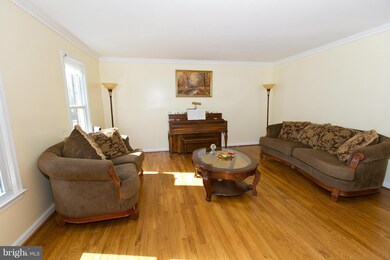 20612 Hazelnut Ct, Germantown, MD 20874 - photo 6