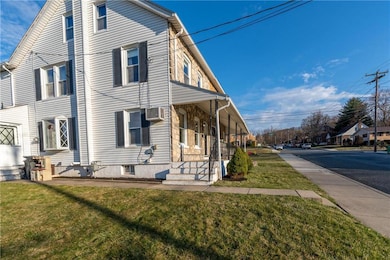 325 S 6th St, Emmaus, PA 18049 - photo 3