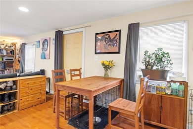 27 Padelford St, Providence, RI 02906 - photo 5