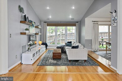 4332 Rock Creek Rd, Alexandria, VA 22306 - photo 5