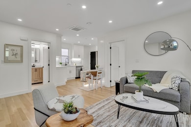 63 Oak St unit 2, Somerville, MA 02143 - photo 6