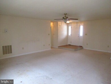 22702 Athlone Dr, Great Mills, MD 20634 - photo 5