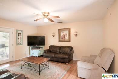 124 Wolf Rd, Copperas Cove, TX 76522 - photo 5