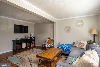 12 Ramsgate Ct, Halethorpe, MD 21227 - photo 2