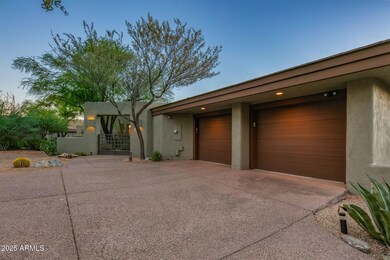 6-web-or-mls-Driveway Views