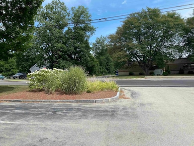 93 West St unit 12, Milford, NH 03055 - photo 4