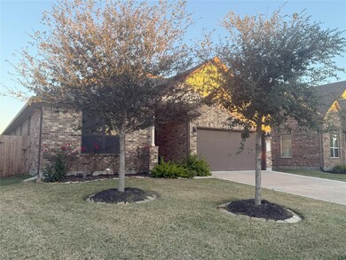 2711 Westland Ln, Pearland, TX 77581 - photo 3