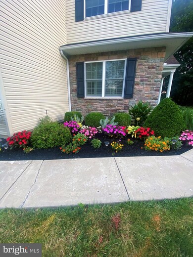 125 Waynebrook Dr, Honey Brook, PA 19344 - photo 3