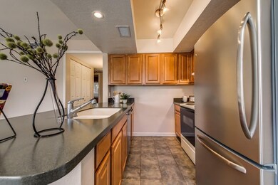 107-Kitchen_2