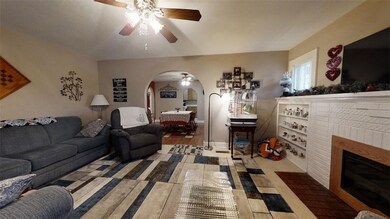 2921 Champaign Ave, Mattoon, IL 61938 - photo 7