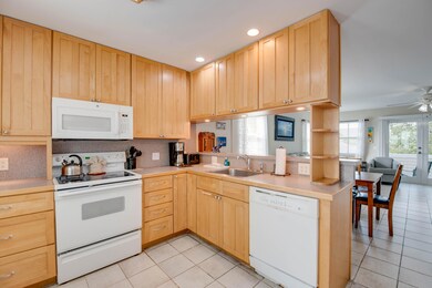 016-1075DuvalStreet-R1-KeyWest-FL-33040-