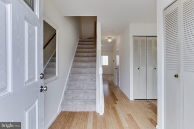 7022 Cipriano Woods Ct, Lanham, MD 20706 - photo 3