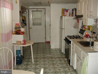 731 Mulberry St, Reading, PA 19604 - photo 6