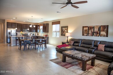 15621 W Laurel Ln 3