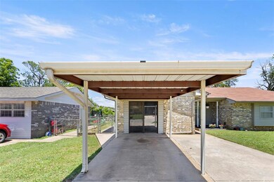 808 E Midland St, Shawnee, OK 74804 - photo 4