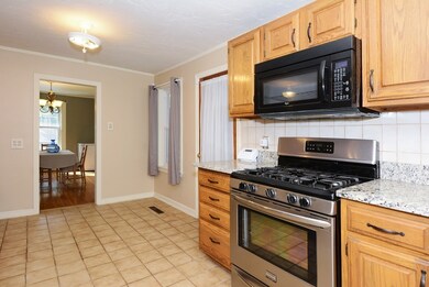 117 Manning St, Hudson, MA 01749 - photo 3