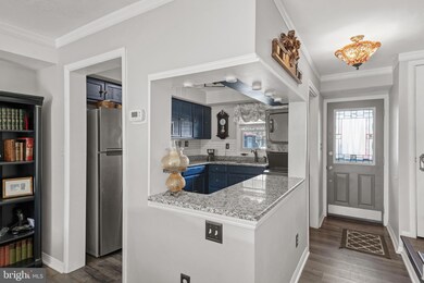 1712 Devers Rd unit 5G, York, PA 17404 - photo 6