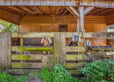 2815 N McFarland Blue Rd, Raeford, NC 28376 - photo 3