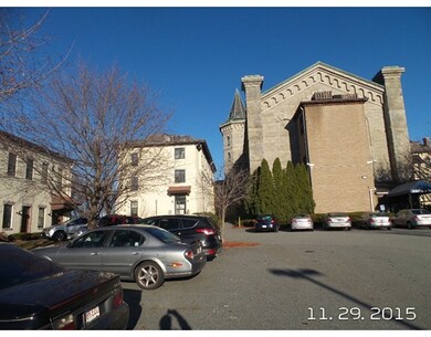 201 Thorndike St unit 13, Lowell, MA 01852 - photo 4