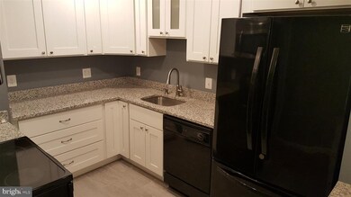 201 N Emory Dr unit 11, Sterling, VA 20164 - photo 4