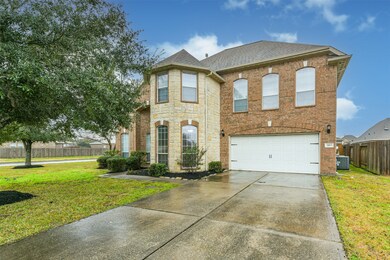 2163 Colonial St, Alvin, TX 77511 - photo 3