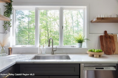 17 Meadow Ln, Accord, NY 12404 - photo 4