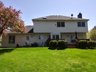 1365 E Gartner Rd, Naperville, IL 60540 - photo 4