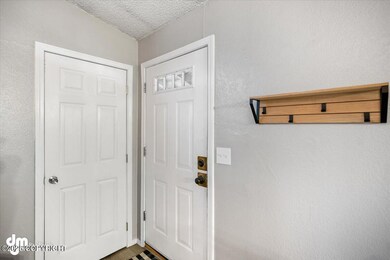 04-Main Entry_SLS_-4786