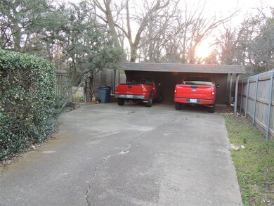 1500 Woodridge Cir, Euless, TX 76040 - photo 5