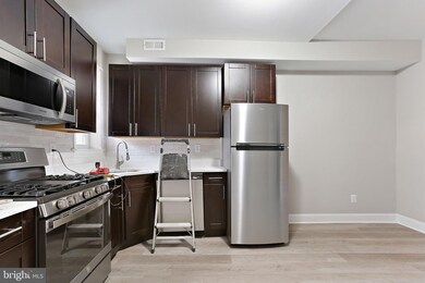 719 N Lakewood Ave, Baltimore, MD 21205 - photo 6