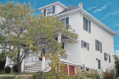 521 6th St, Dunmore, PA 18512 - photo 4