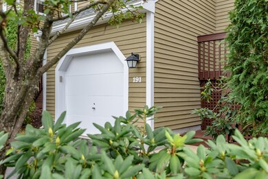 191 Bishops Forest Dr unit 190, Waltham, MA 02452 - photo 2