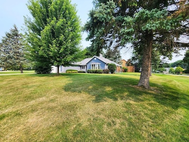5308 Quail Ct, Sheboygan, WI 53083 - photo 2