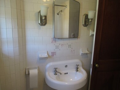 38 Oliver St unit c, Milford, MA 01757 - photo 6