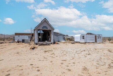 4584 50th St W, Rosamond, CA 93560 - photo 6