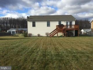 1322 Mallard Dr W, Chambersburg, PA 17202 - photo 2