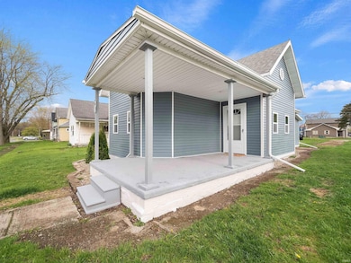 908 W King St, Garrett, IN 46738 - photo 2