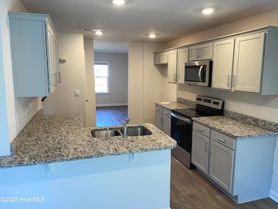 4529 Sandstone Dr, Greenville, NC 27858 - photo 5