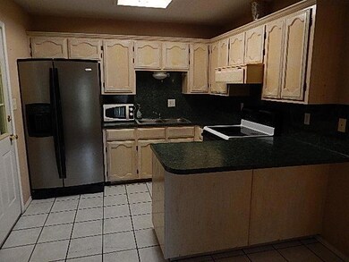 700 E Eller Ave, Pharr, TX 78577 - photo 2